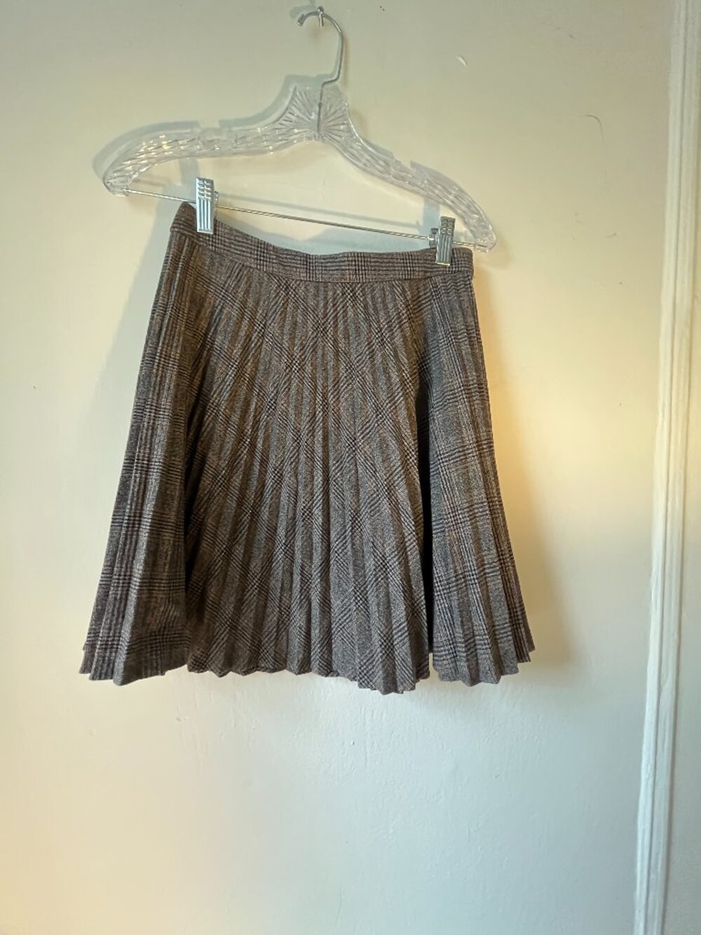 BCBG knife pleat mini skirt
